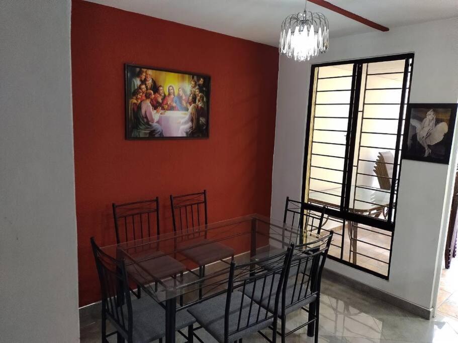 Beautiful House In Residencial Villas De Miramonte Сasa de vacaciones *